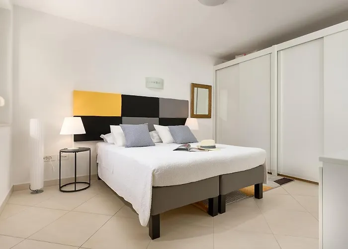 Seven Minute Walk To Old Town Lejlighed Split